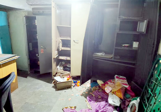 Burglary of 21 houses in one night in Jawali taluka