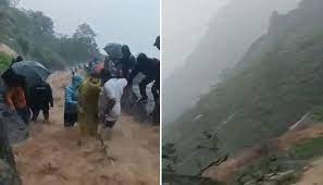 Raigad Rain Update: Heavy rain in Raigad district, two rivers cross warning level; Holiday declared for schools