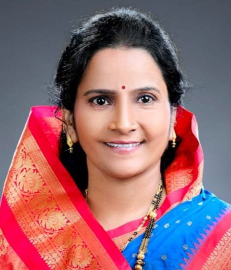 Action taken by disqualified divisional commissioner against Sarpanch Lata Farande in Khed embezzlement case; Orders to CEOs to register a case
